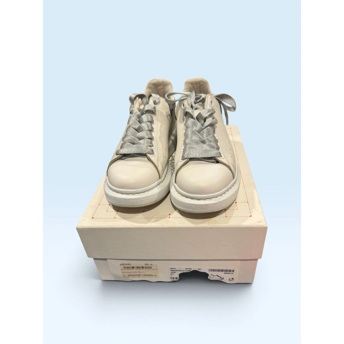 Pristine Alexander McQueen sneakers with Silver Heal Tab and Ribbon Laces