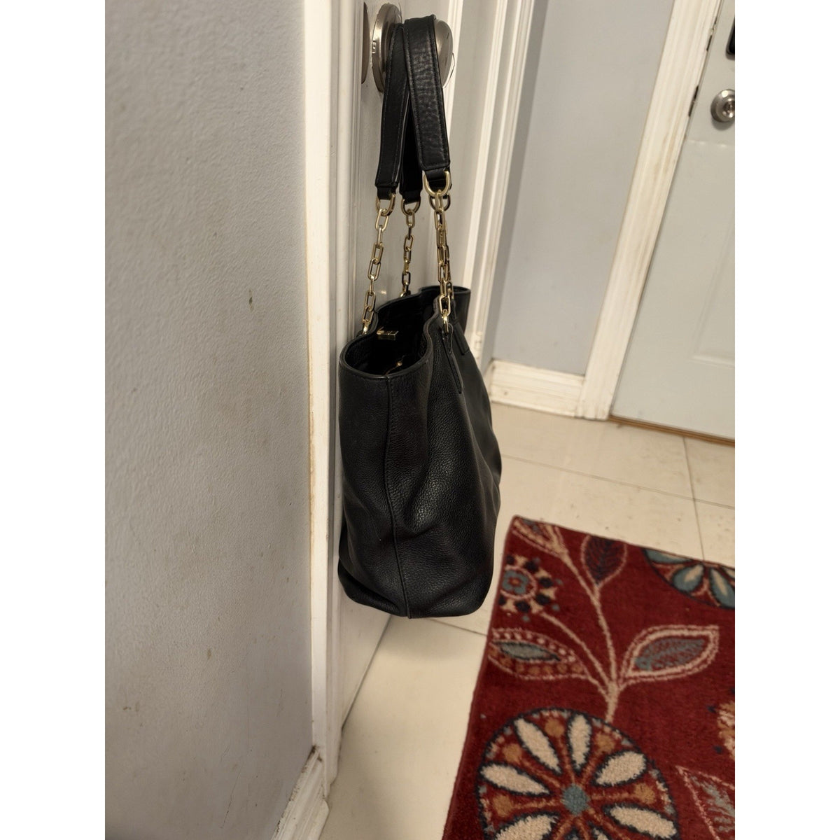 Tory Burch Black Tote Shoulder Bag Gold Chain Straps Open Top Inner Pockets